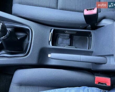 Синий Фольксваген Гольф, объемом двигателя 1.4 л и пробегом 250 тыс. км за 4600 $, фото 91 на Automoto.ua