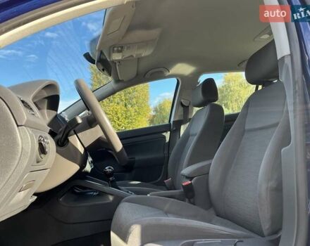 Синий Фольксваген Гольф, объемом двигателя 1.4 л и пробегом 250 тыс. км за 4600 $, фото 22 на Automoto.ua