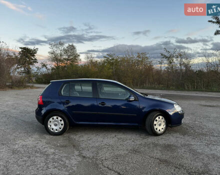 Синий Фольксваген Гольф, объемом двигателя 1.6 л и пробегом 210 тыс. км за 6700 $, фото 5 на Automoto.ua