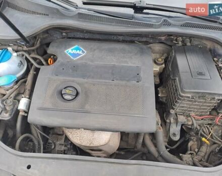 Синий Фольксваген Гольф, объемом двигателя 1.4 л и пробегом 430 тыс. км за 4100 $, фото 14 на Automoto.ua