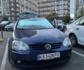 Синий Фольксваген Гольф, объемом двигателя 1.6 л и пробегом 207 тыс. км за 4700 $, фото 1 на Automoto.ua