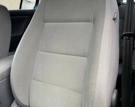 Синий Фольксваген Гольф, объемом двигателя 2 л и пробегом 227 тыс. км за 6700 $, фото 13 на Automoto.ua