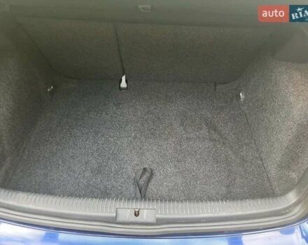 Синий Фольксваген Гольф, объемом двигателя 1.6 л и пробегом 212 тыс. км за 5200 $, фото 10 на Automoto.ua