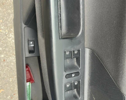 Синий Фольксваген Гольф, объемом двигателя 1.6 л и пробегом 240 тыс. км за 5500 $, фото 13 на Automoto.ua