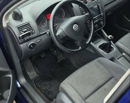 Синий Фольксваген Гольф, объемом двигателя 1.39 л и пробегом 271 тыс. км за 5900 $, фото 6 на Automoto.ua