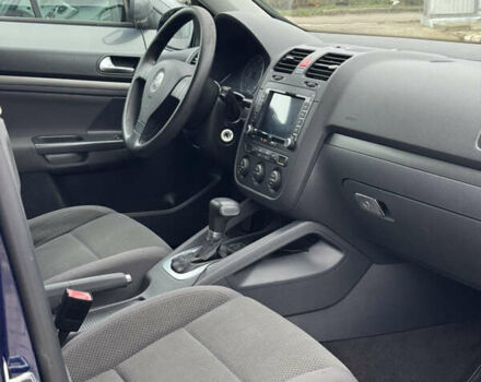 Синий Фольксваген Гольф, объемом двигателя 2 л и пробегом 227 тыс. км за 6700 $, фото 3 на Automoto.ua