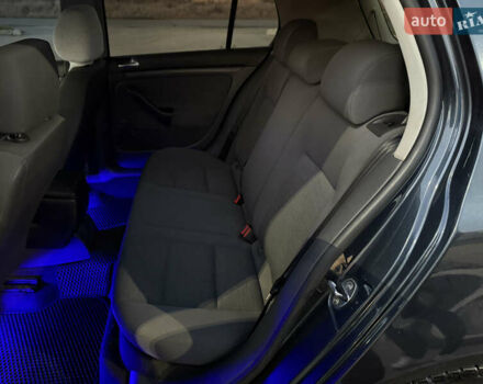 Синий Фольксваген Гольф, объемом двигателя 1.6 л и пробегом 227 тыс. км за 5699 $, фото 26 на Automoto.ua