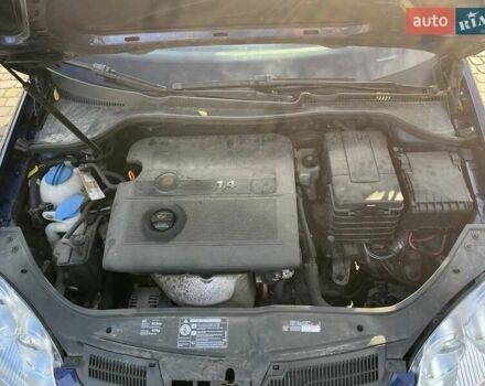 Синий Фольксваген Гольф, объемом двигателя 1.4 л и пробегом 250 тыс. км за 4600 $, фото 23 на Automoto.ua