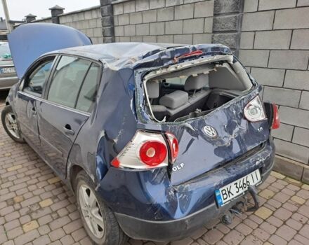 Синий Фольксваген Гольф, объемом двигателя 1.6 л и пробегом 250 тыс. км за 3000 $, фото 3 на Automoto.ua