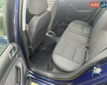 Синий Фольксваген Гольф, объемом двигателя 1.6 л и пробегом 212 тыс. км за 5200 $, фото 27 на Automoto.ua