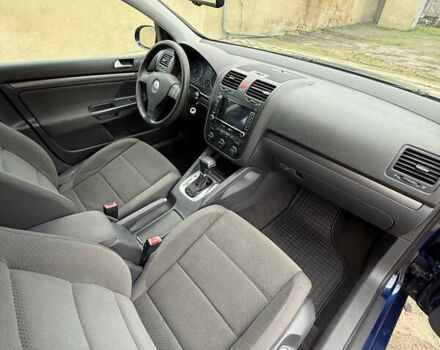 Синий Фольксваген Гольф, объемом двигателя 2 л и пробегом 227 тыс. км за 6700 $, фото 4 на Automoto.ua