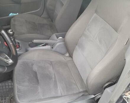 Синий Фольксваген Гольф, объемом двигателя 1.9 л и пробегом 309 тыс. км за 5200 $, фото 10 на Automoto.ua