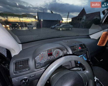 Синий Фольксваген Гольф, объемом двигателя 1.4 л и пробегом 207 тыс. км за 5100 $, фото 17 на Automoto.ua