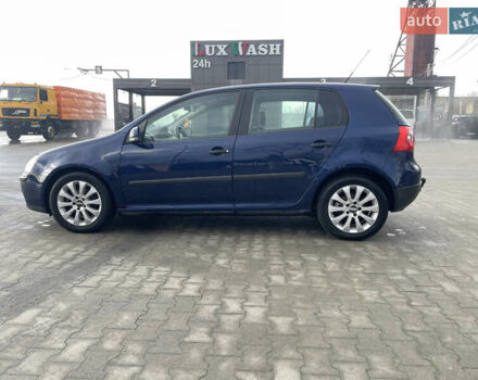 Синий Фольксваген Гольф, объемом двигателя 1.6 л и пробегом 243 тыс. км за 4900 $, фото 2 на Automoto.ua