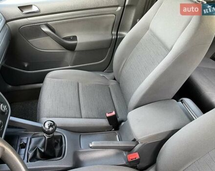 Синий Фольксваген Гольф, объемом двигателя 1.4 л и пробегом 250 тыс. км за 4600 $, фото 38 на Automoto.ua