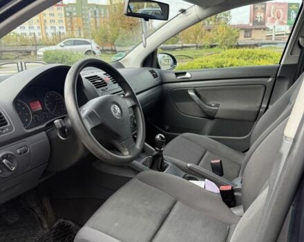 Синий Фольксваген Гольф, объемом двигателя 1.4 л и пробегом 261 тыс. км за 4500 $, фото 4 на Automoto.ua