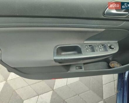 Синій Фольксваген Гольф, об'ємом двигуна 1.6 л та пробігом 248 тис. км за 4850 $, фото 23 на Automoto.ua