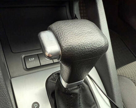 Синий Фольксваген Гольф, объемом двигателя 2 л и пробегом 227 тыс. км за 6700 $, фото 7 на Automoto.ua