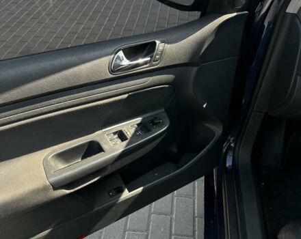 Синий Фольксваген Гольф, объемом двигателя 1.39 л и пробегом 226 тыс. км за 5300 $, фото 8 на Automoto.ua