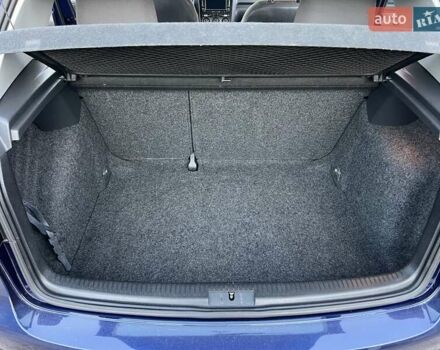 Синій Фольксваген Гольф, об'ємом двигуна 1.6 л та пробігом 196 тис. км за 6300 $, фото 33 на Automoto.ua