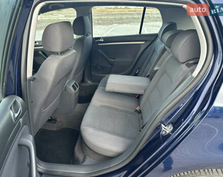 Синий Фольксваген Гольф, объемом двигателя 1.39 л и пробегом 238 тыс. км за 5750 $, фото 49 на Automoto.ua