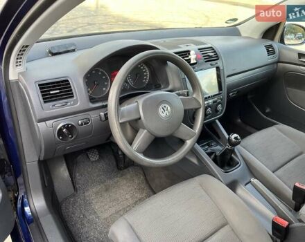 Синий Фольксваген Гольф, объемом двигателя 1.4 л и пробегом 250 тыс. км за 4600 $, фото 29 на Automoto.ua