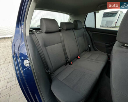 Синий Фольксваген Гольф, объемом двигателя 1.6 л и пробегом 243 тыс. км за 4900 $, фото 25 на Automoto.ua