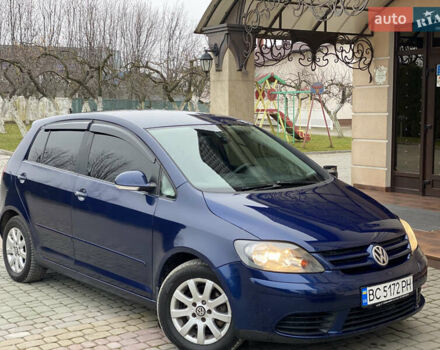 Синий Фольксваген Гольф, объемом двигателя 2 л и пробегом 285 тыс. км за 5450 $, фото 2 на Automoto.ua