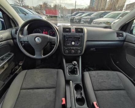 Синий Фольксваген Гольф, объемом двигателя 1.6 л и пробегом 221 тыс. км за 5990 $, фото 13 на Automoto.ua