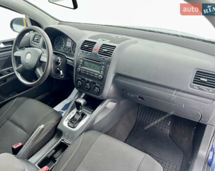 Синий Фольксваген Гольф, объемом двигателя 1.6 л и пробегом 203 тыс. км за 6750 $, фото 58 на Automoto.ua