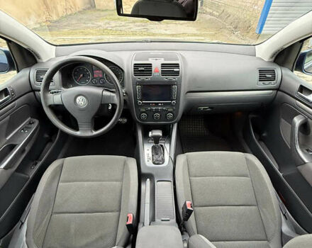 Синий Фольксваген Гольф, объемом двигателя 2 л и пробегом 227 тыс. км за 6700 $, фото 2 на Automoto.ua