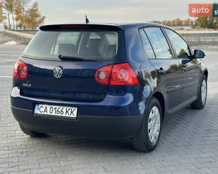 Синий Фольксваген Гольф, объемом двигателя 1.39 л и пробегом 238 тыс. км за 5750 $, фото 11 на Automoto.ua