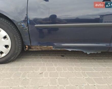 Синий Фольксваген Гольф, объемом двигателя 1.4 л и пробегом 430 тыс. км за 4100 $, фото 5 на Automoto.ua