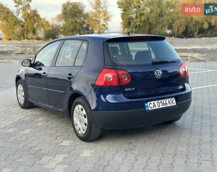 Синий Фольксваген Гольф, объемом двигателя 1.39 л и пробегом 238 тыс. км за 5750 $, фото 12 на Automoto.ua