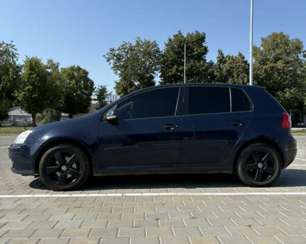 Синий Фольксваген Гольф, объемом двигателя 1.6 л и пробегом 330 тыс. км за 5000 $, фото 4 на Automoto.ua