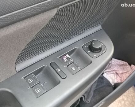 Синий Фольксваген Гольф, объемом двигателя 1.6 л и пробегом 221 тыс. км за 5990 $, фото 19 на Automoto.ua