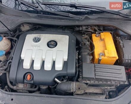 Синий Фольксваген Гольф, объемом двигателя 1.97 л и пробегом 220 тыс. км за 5300 $, фото 7 на Automoto.ua