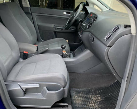 Синий Фольксваген Гольф, объемом двигателя 2 л и пробегом 285 тыс. км за 5450 $, фото 38 на Automoto.ua