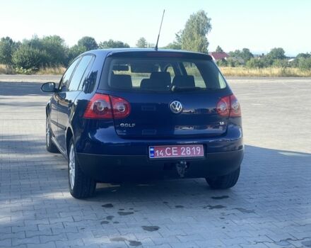 Синий Фольксваген Гольф, объемом двигателя 1.6 л и пробегом 243 тыс. км за 5000 $, фото 4 на Automoto.ua