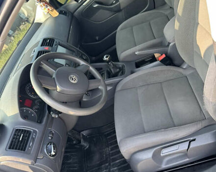 Фольксваген Гольф 2005 в Буске на Automoto.ua Синий Фольксваген Гольф, объемом двигателя 1.6 л и пробегом 193 тыс. км за 5300 $, фото 17 на Automoto.ua