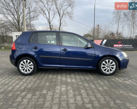 Синий Фольксваген Гольф, объемом двигателя 1.6 л и пробегом 243 тыс. км за 4900 $, фото 6 на Automoto.ua