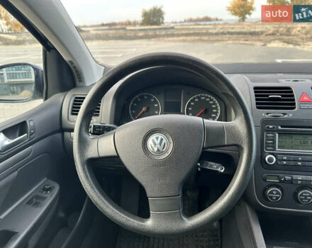 Синий Фольксваген Гольф, объемом двигателя 1.39 л и пробегом 238 тыс. км за 5750 $, фото 29 на Automoto.ua