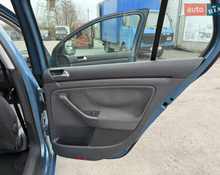 Синий Фольксваген Гольф, объемом двигателя 1.6 л и пробегом 262 тыс. км за 5700 $, фото 15 на Automoto.ua