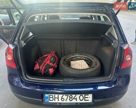 Синий Фольксваген Гольф, объемом двигателя 1.6 л и пробегом 286 тыс. км за 6500 $, фото 11 на Automoto.ua