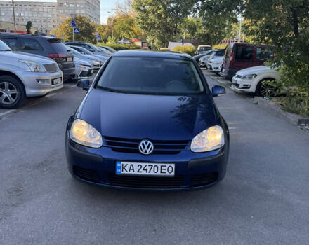 Синий Фольксваген Гольф, объемом двигателя 1.6 л и пробегом 211 тыс. км за 5500 $, фото 1 на Automoto.ua
