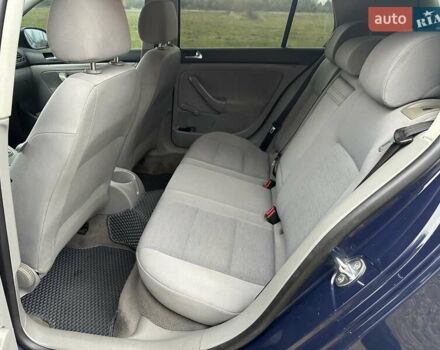 Синий Фольксваген Гольф, объемом двигателя 1.4 л и пробегом 268 тыс. км за 4450 $, фото 14 на Automoto.ua