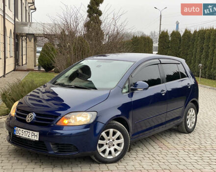Синий Фольксваген Гольф, объемом двигателя 2 л и пробегом 285 тыс. км за 5450 $, фото 1 на Automoto.ua