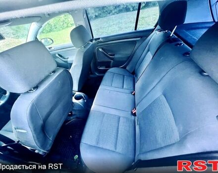 Синий Фольксваген Гольф, объемом двигателя 1.6 л и пробегом 300 тыс. км за 5100 $, фото 8 на Automoto.ua