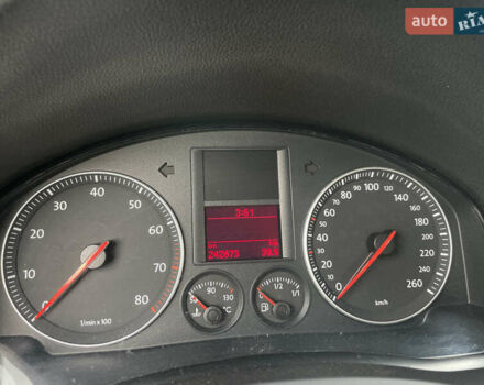 Синий Фольксваген Гольф, объемом двигателя 1.6 л и пробегом 243 тыс. км за 4900 $, фото 31 на Automoto.ua