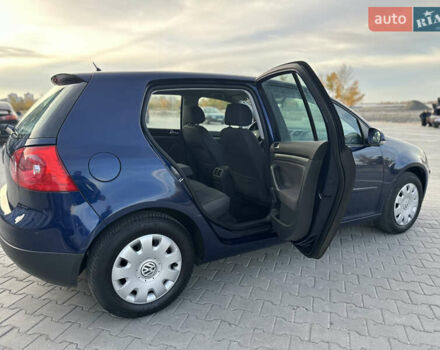 Синий Фольксваген Гольф, объемом двигателя 1.39 л и пробегом 238 тыс. км за 5750 $, фото 44 на Automoto.ua